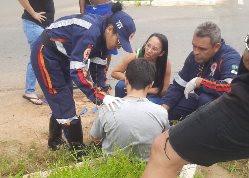 Motoboy Fica Ferido Em Acidente No Trevo Do Vitrines Jornal Imprensa